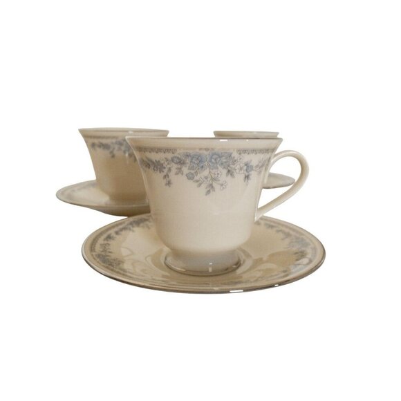 Lenox Reverie Teacup & Saucer Set With Delicate Blue Floral Design & Platinum - Picture 9 of 11